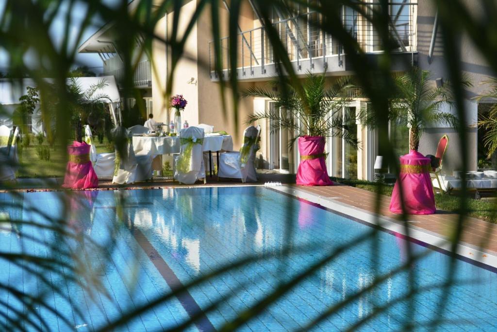 Zsámbék Szepia Bio And Art Hotel מראה חיצוני תמונה